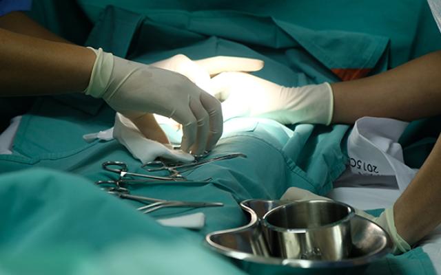 Circuncisión en hospital